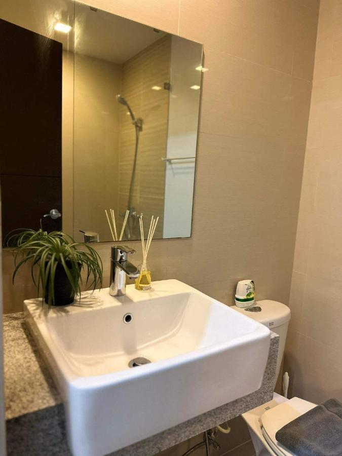 Uptown Parksuites Taguig Exterior foto